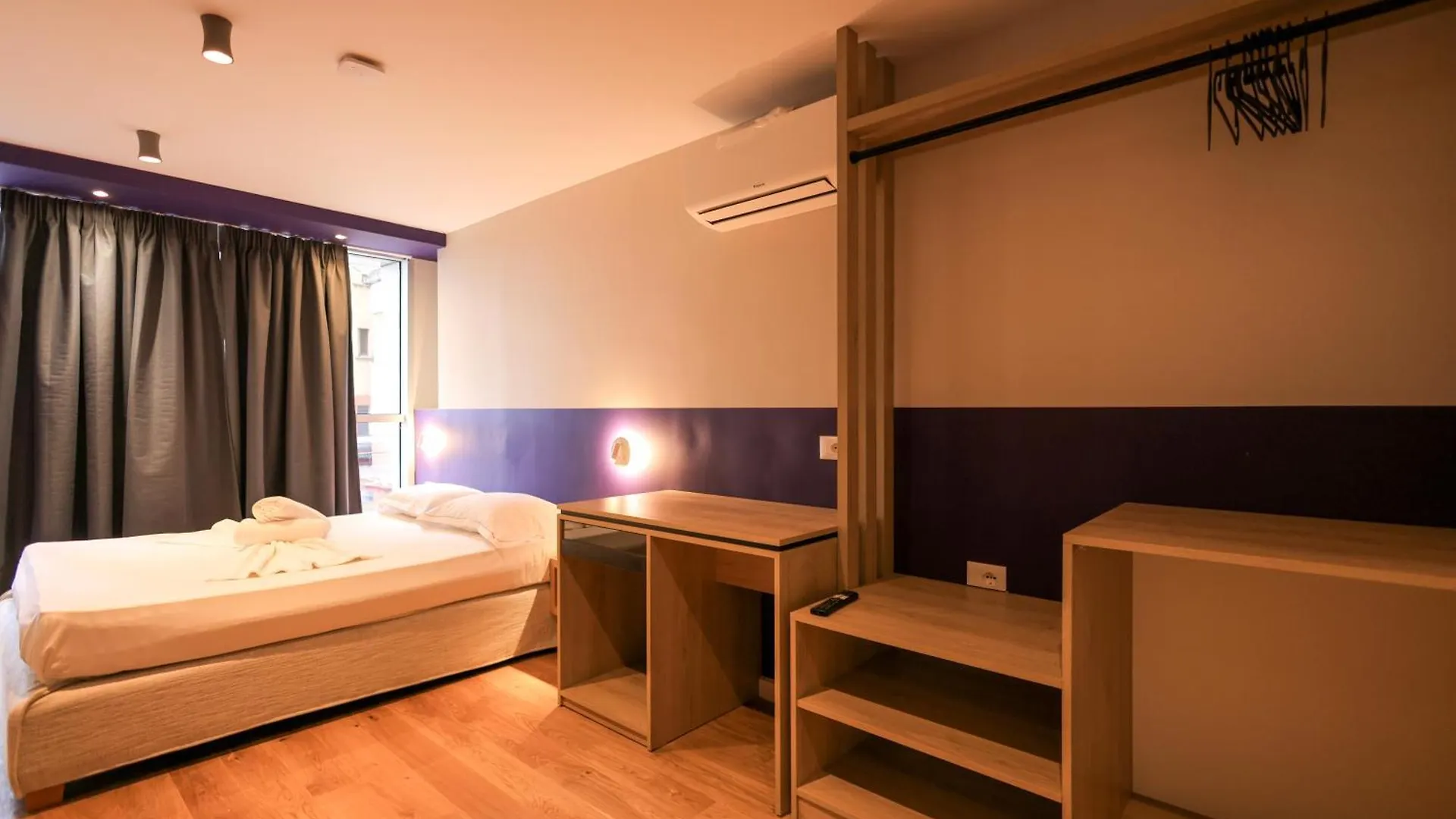 Apartment Grandstay Studios Durrës