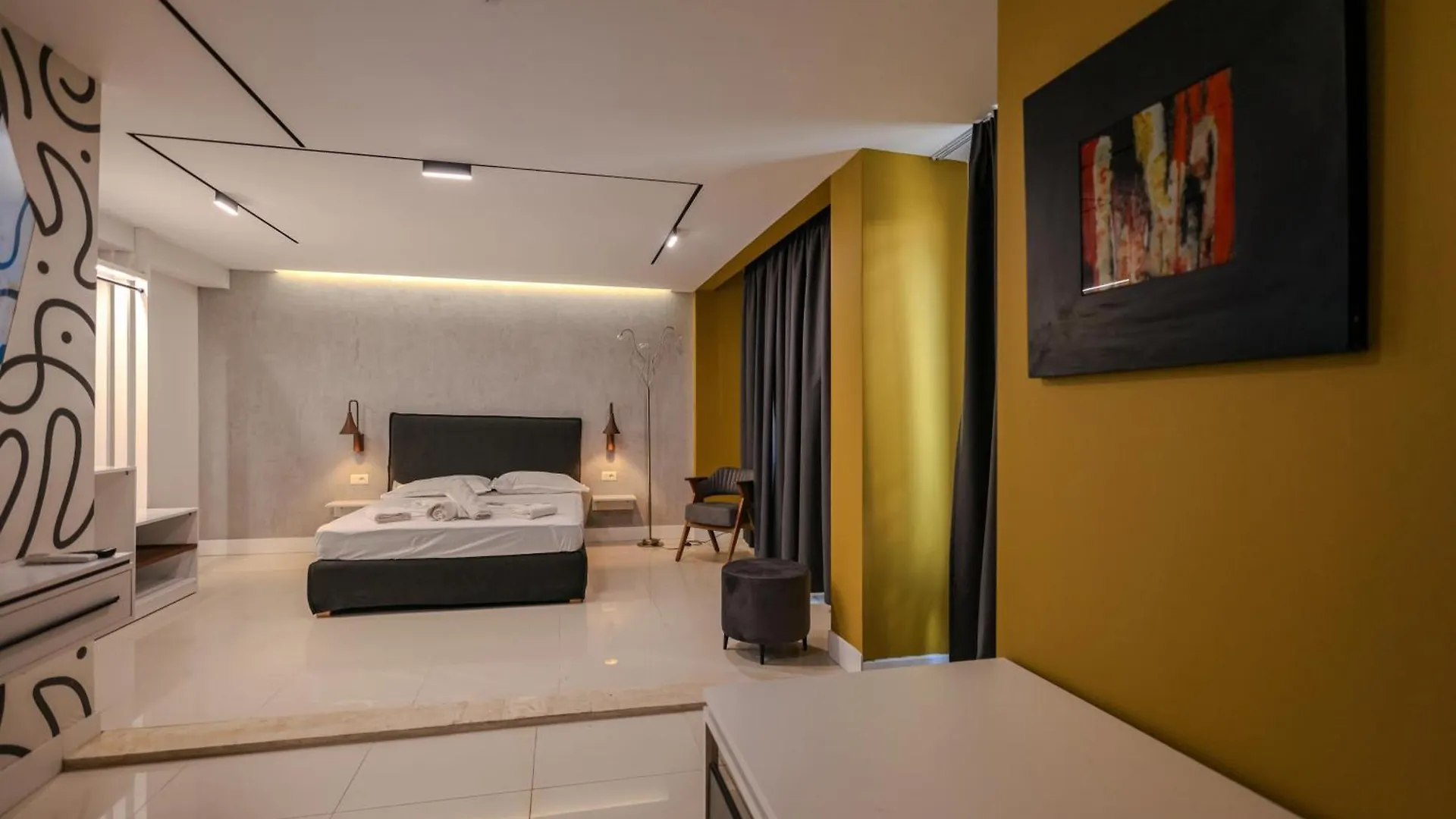 Grandstay Studios Durrës 0*,