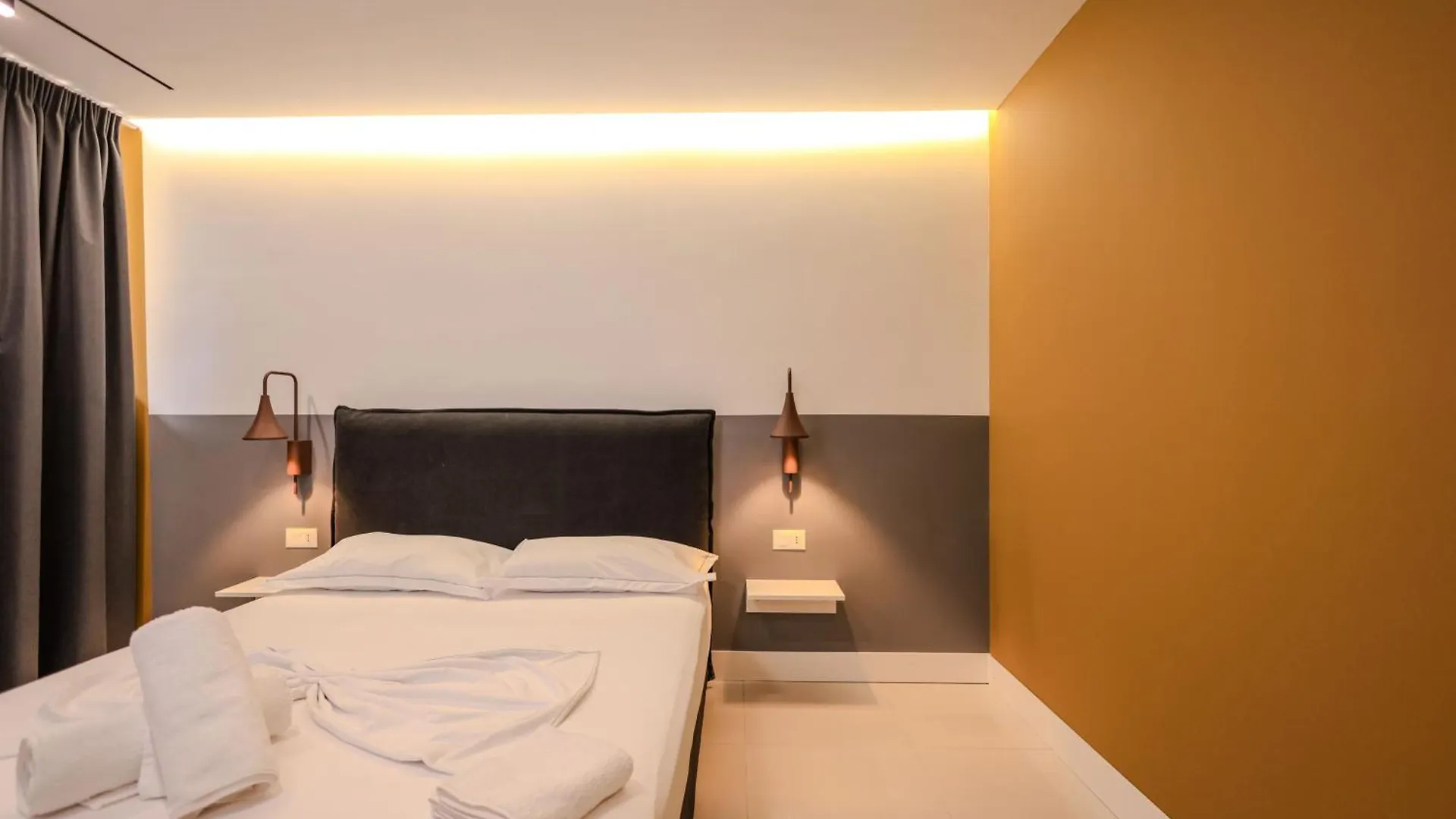 Apartment Grandstay Studios Durrës