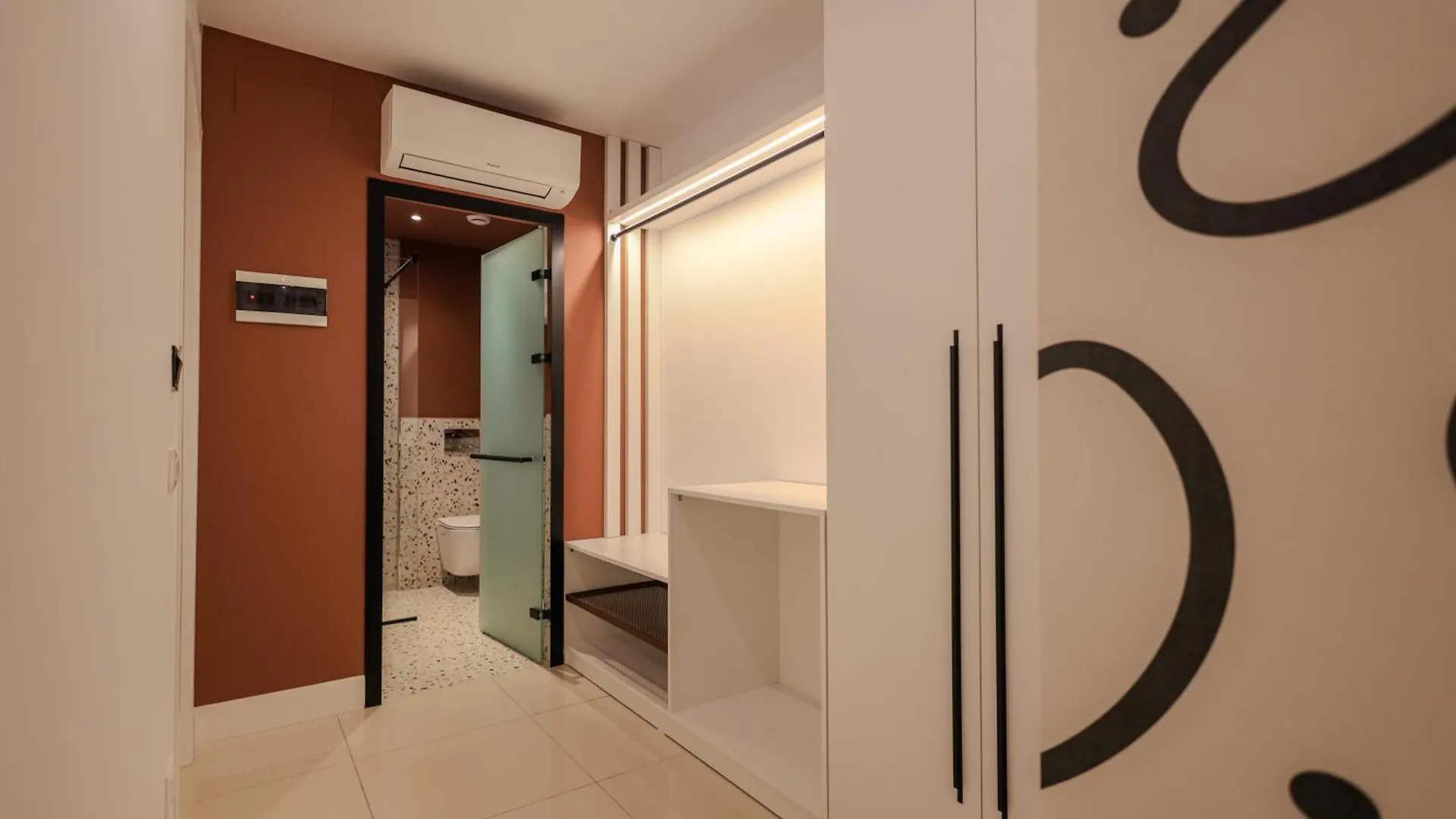Grandstay Studios Durrës