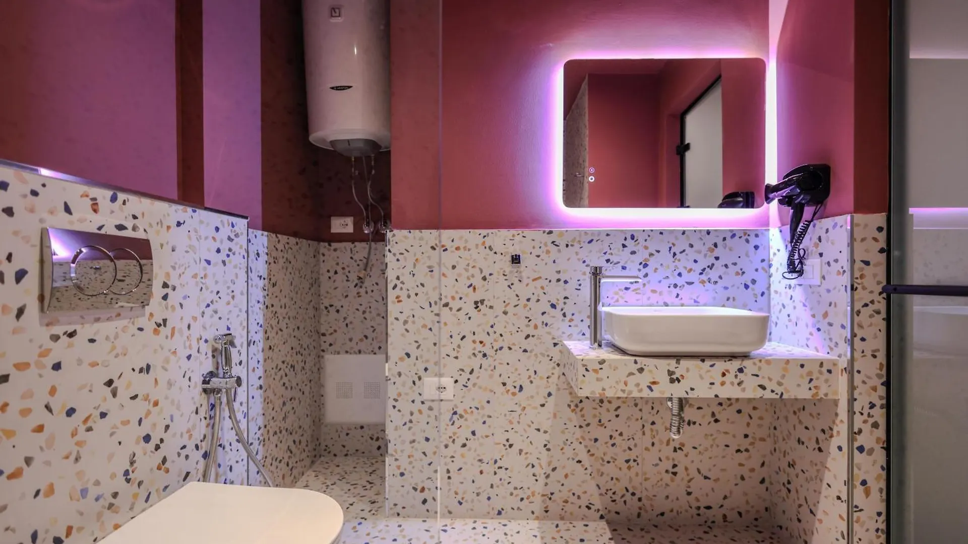 Apartment Grandstay Studios Durrës Albanien
