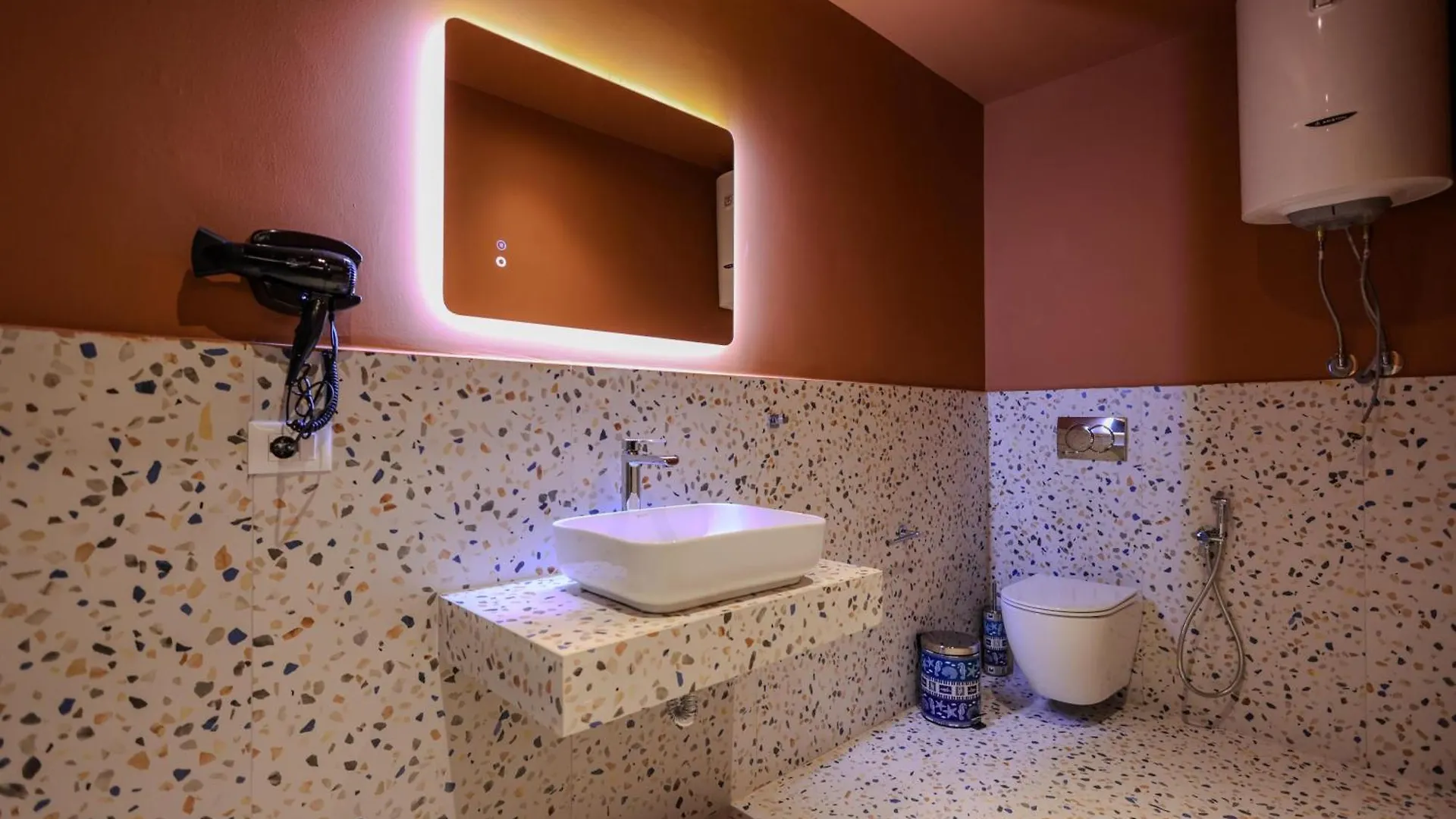Grandstay Studios Durrës Appartement