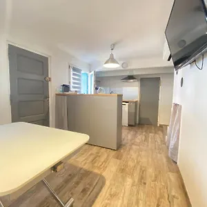  Appartement La Cle Maison De Ville, Clim, Wifi A La Bayore France