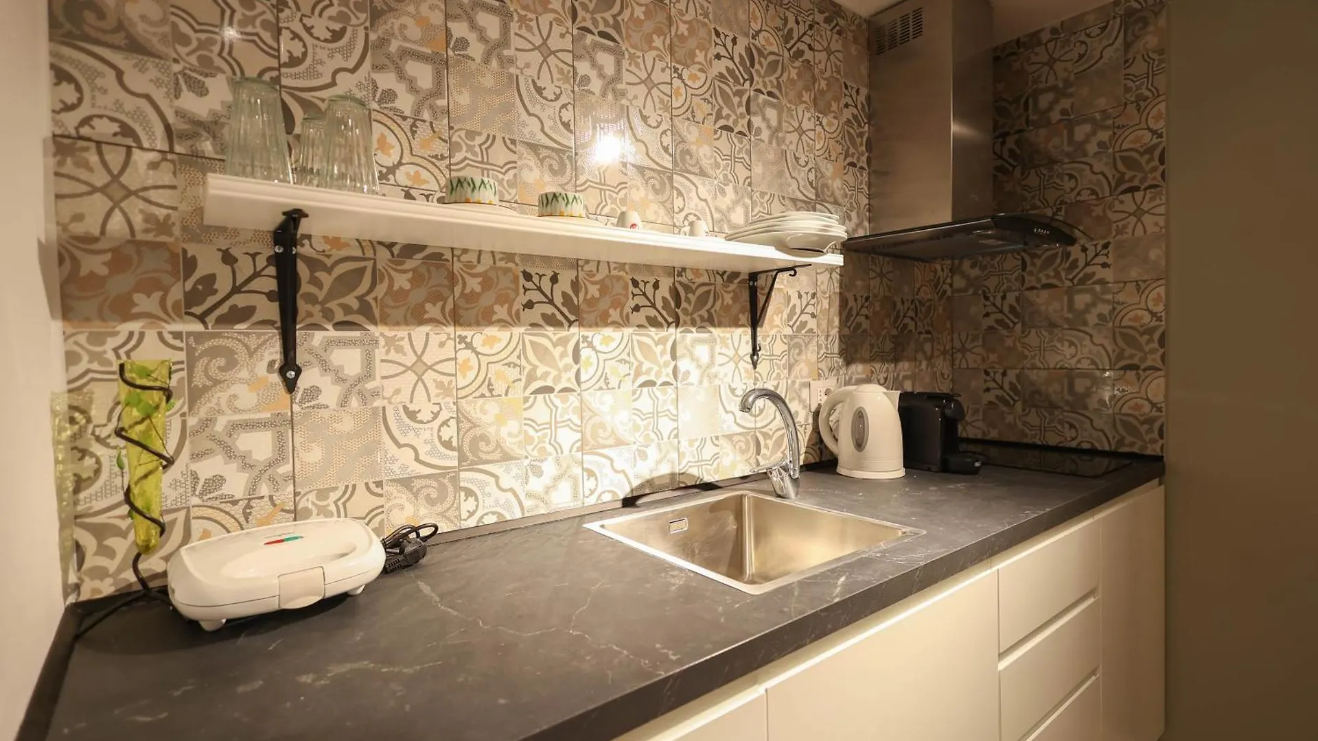 Grandstay Studios Durres
