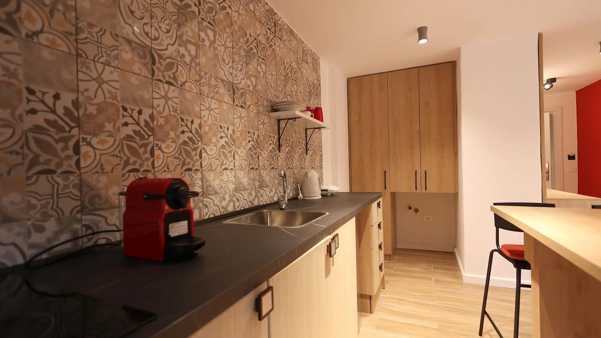 Grandstay Studios Durres 0*,
